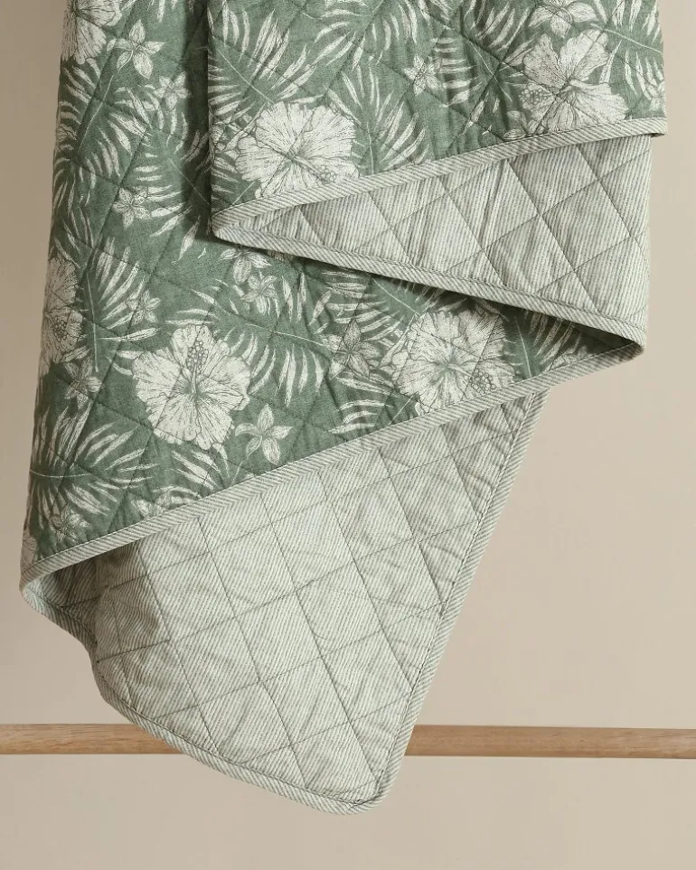 Hibiscus Jungle Reversible 3-Piece King Quilt Set