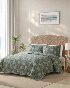 Hibiscus Jungle Reversible 3-Piece King Quilt Set