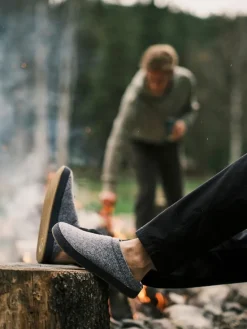 Men's OluKai® Hāmani Hulu Felt Mules