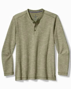 Morro Beach Long-Sleeve Henley