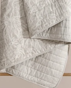 Ocean Deep Reversible 2-Piece Twin Quilt Set
