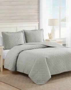 Raffia Solid 3-Piece Full/Queen Quilt Set