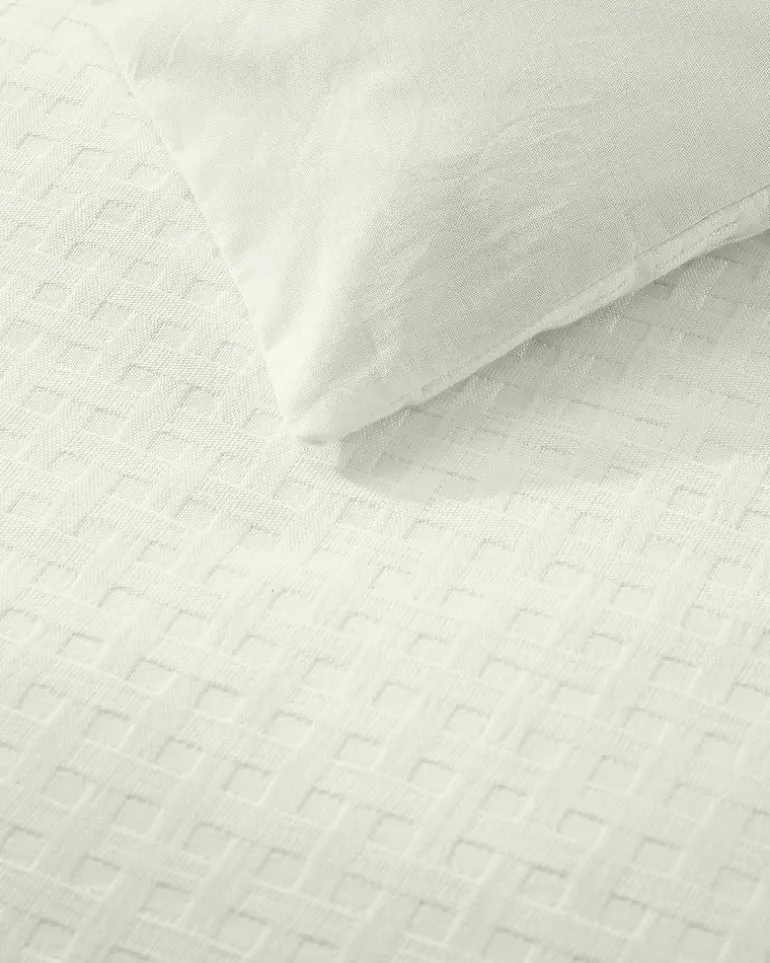 Solid Basketweave 3-Piece King Comforter Set